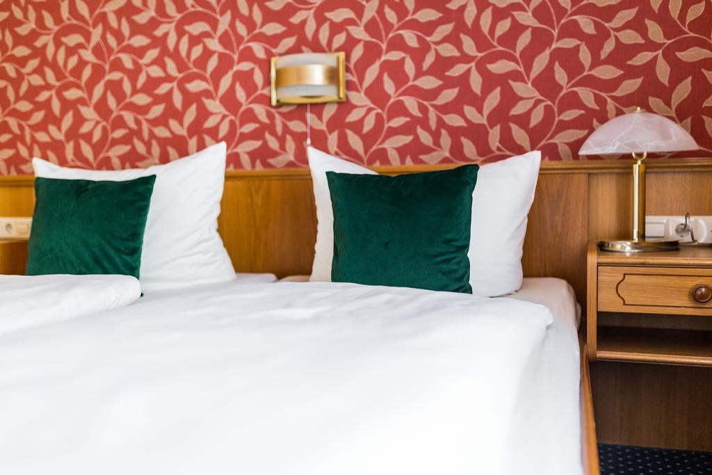 Hotel Loewen-Weinstube Meersburg Eksteriør billede