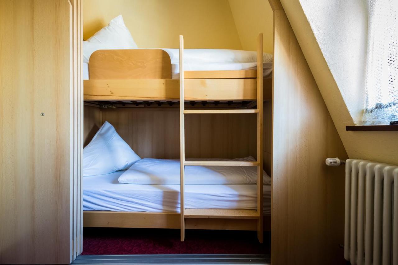 Hotel Loewen-Weinstube Meersburg Eksteriør billede